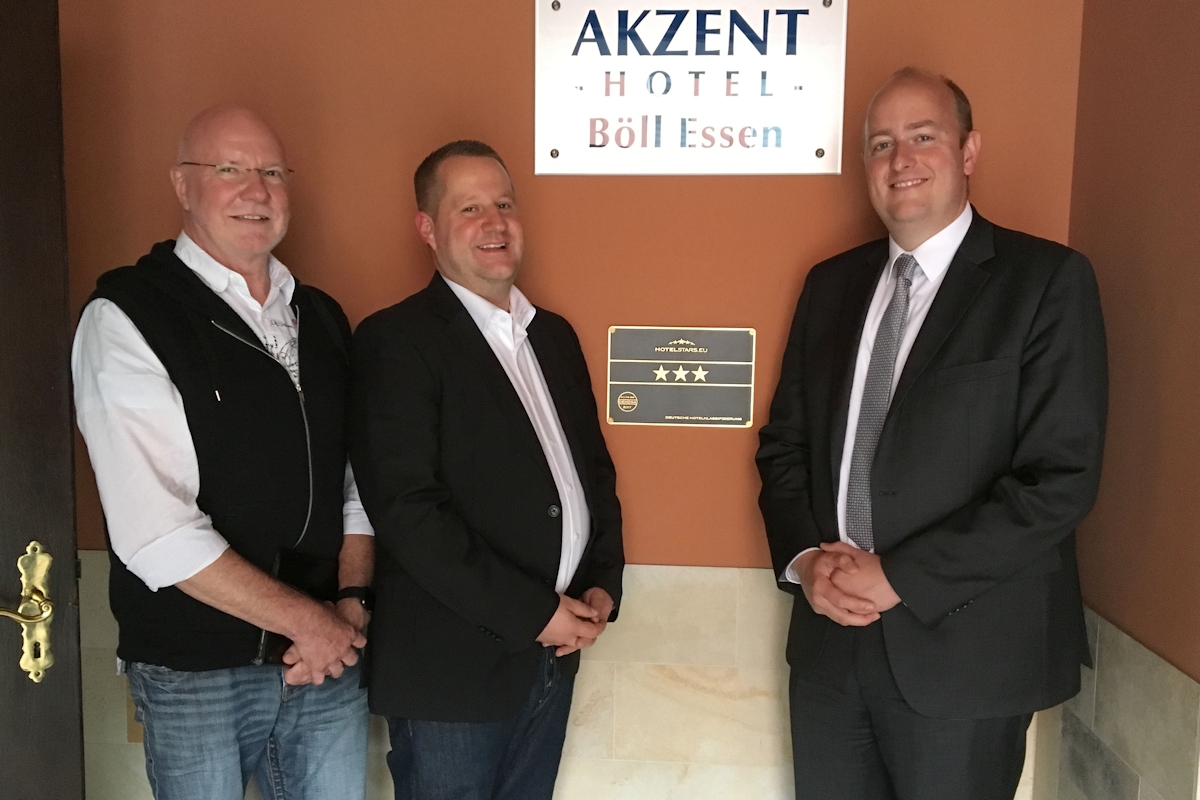 Matthias Hauer und Reiner Jungius im Gespräch mit dem Akzent Hotel Böll Essen