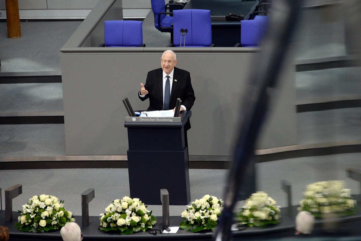In einer Gedenkstunde für die Opfer des Nationalsozialismus sprach der israelische Staatspräsident Reuven Rivlin am Mittwoch im Deutschen Bundestag.